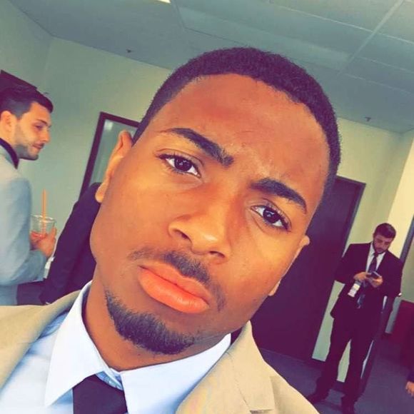 Profile Picture of Leon Simpson (@lelendman) on Poshmark