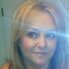 Profile Picture of Lisa Alexander-Davis (@DarlingLisa2) on Twitter