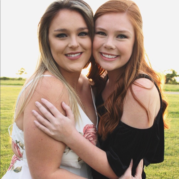 Profile Picture of Callie Maywald (@calliemaywald) on Poshmark