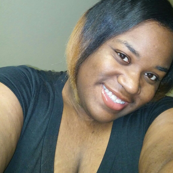 Profile Picture of Tisha Foster (@tisha1205) on Poshmark