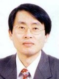 Profile Picture of Yoon Bo-hyunon Wikipedia