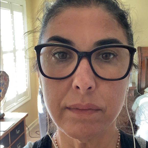 Profile Picture of Daniela Robledo (@danielaroble813) on Poshmark