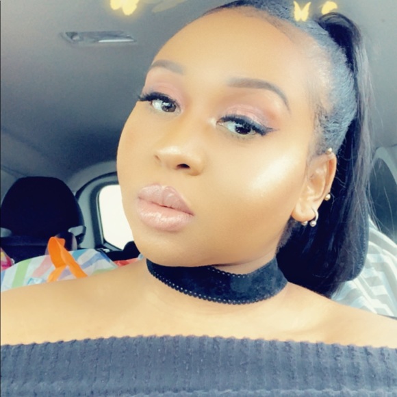 Profile Picture of Kimisha Smith (@kimishandfam) on Poshmark