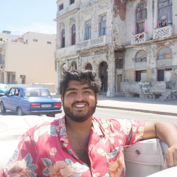 Profile Picture of Hardik Sheth (@hsheth35) on Poshmark