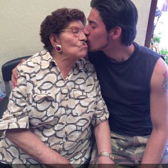 Profile Picture of Fernando Torrez (@fernandotorr867) on Poshmark