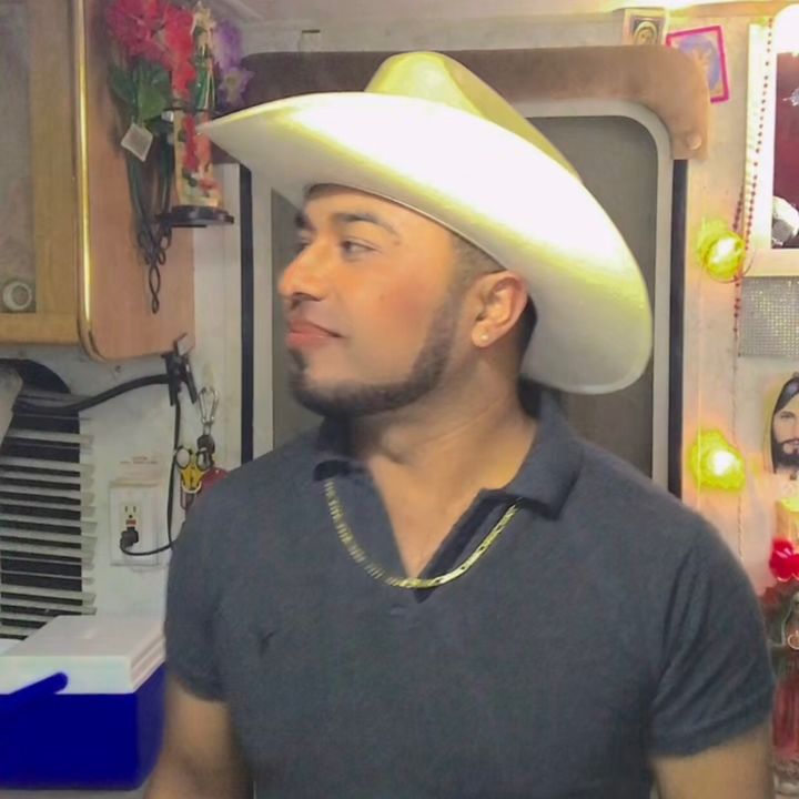 Profile Picture of alex moreno (@@_jando) on Tiktok