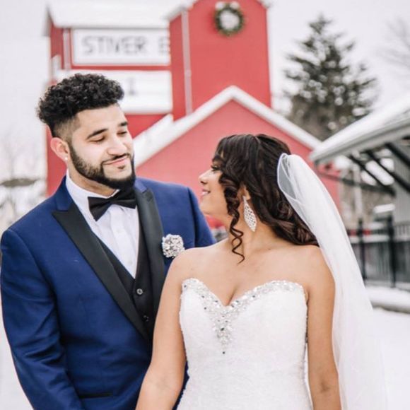 Profile Picture of Trisha Dee (@trisha_dee) on Poshmark