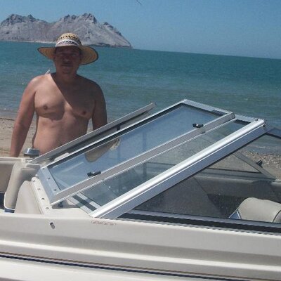 Profile Picture of Fernando Loaiza Reye (@ReyeLaiza) on Twitter