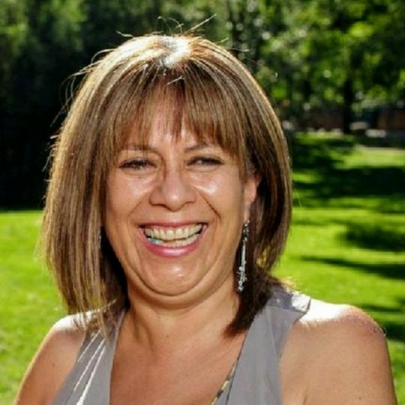 Profile Picture of Norma Alvarado (@nbella064) on Poshmark