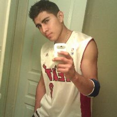 Profile Picture of Carlos Umaña (@@umaa_95kinder) on Twitter