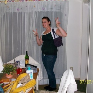 Profile Picture of Amelia Mullins (@mealsonwheels27) on Myspace