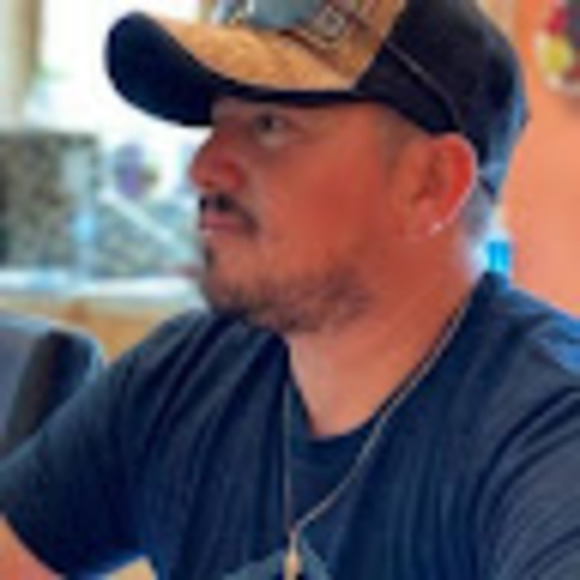 Profile Picture of Andres Pimentel (@andrespiment955) on Poshmark