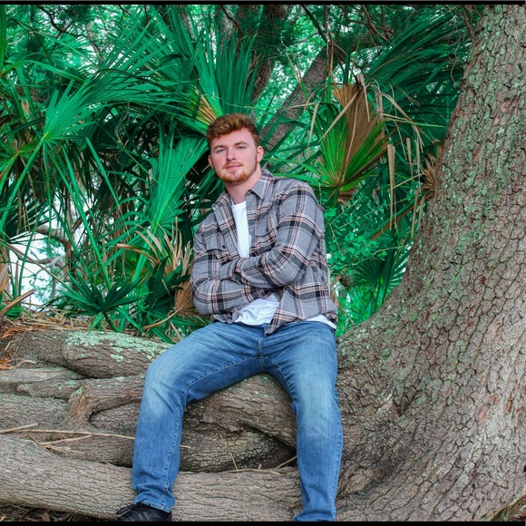 Profile Picture of Jordan Barrow (@jbarrow0519) on Poshmark