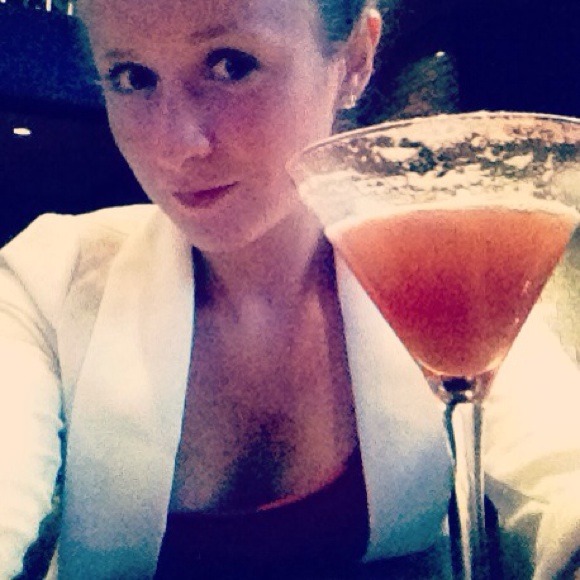 Profile Picture of Tara Amazon (@tamazonn) on Poshmark