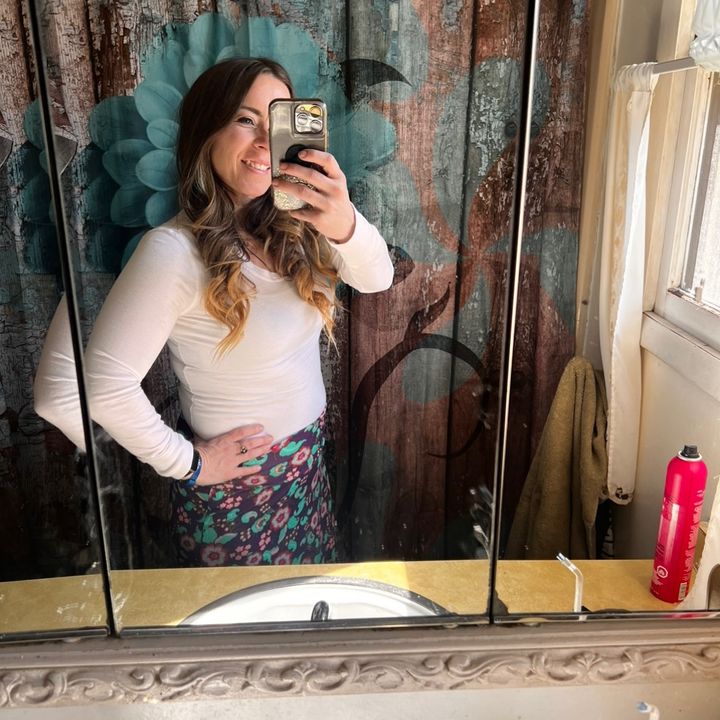 Profile Picture of Cassandra • (@daydreameightyfour) on Tiktok