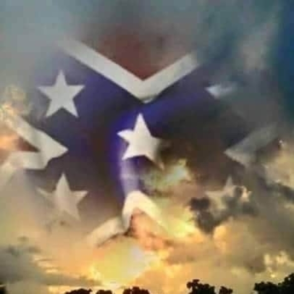 Profile Picture of Michael Hawkins (@michaelhawki890) on Poshmark