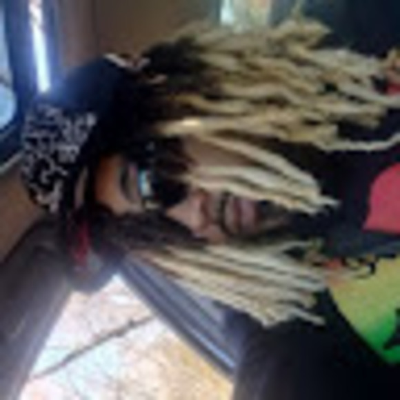 Profile Picture of Brian Scott (@bjmrfam0623) on Poshmark