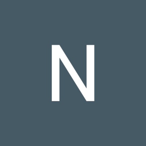 Profile Picture of Natalie Deraiche (@nataliederaiche) on Poshmark