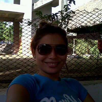 Profile Picture of Viviana Villarreal C (@vivillarreal84) on Twitter