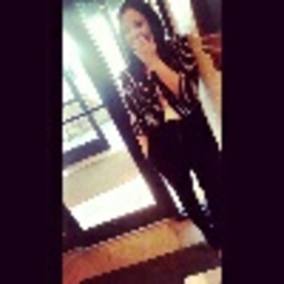 Profile Picture of Ayah Assad (@ayeyeah) on Poshmark