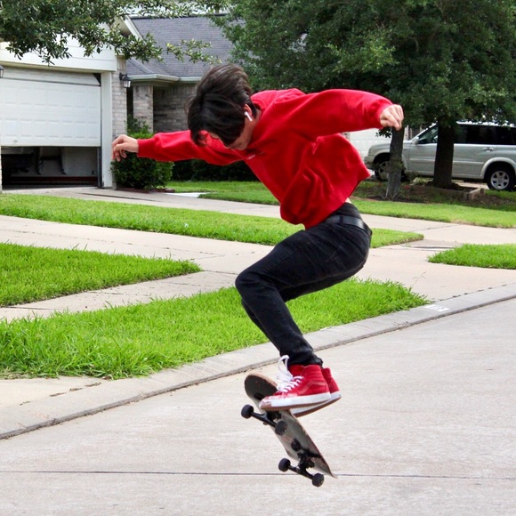 Profile Picture of Genaro Redondo (@oddgeno) on Poshmark