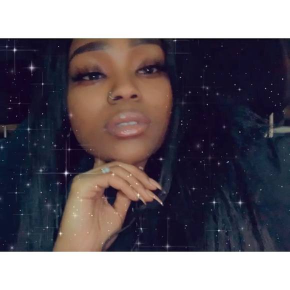 Profile Picture of Jasmine Scott (@jterin14) on Poshmark
