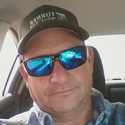 Profile Picture of Darrell Robinson (@DarrellRobins12) on Twitter