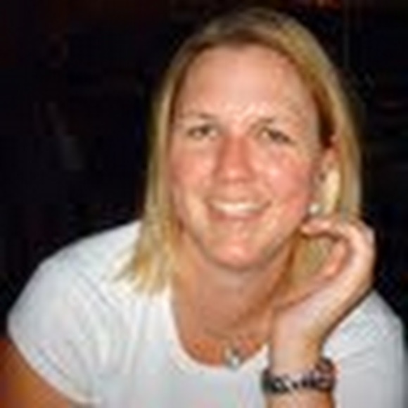 Profile Picture of Meg Vandenlangenberg (@thekinder1) on Poshmark