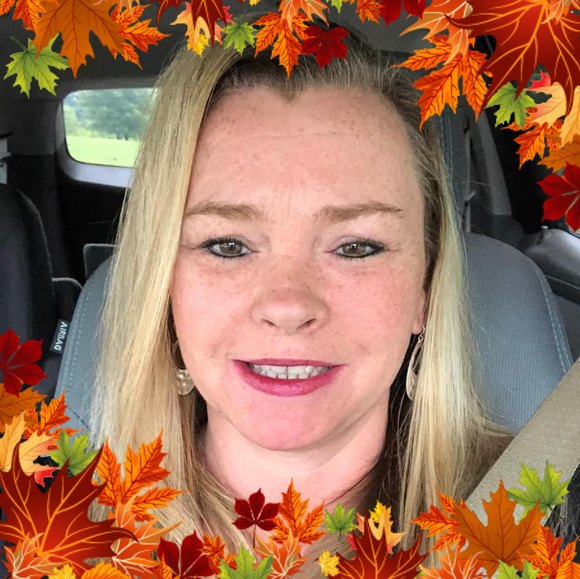 Profile Picture of Lisa Singleton (@lisagsingleton3) on Poshmark