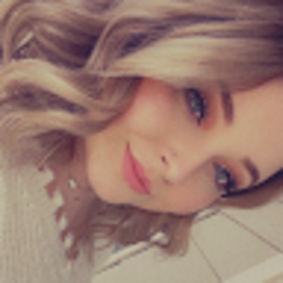 Profile Picture of Tatum Witham (@tatum_witham) on Poshmark