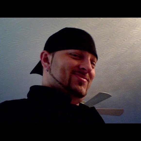 Profile Picture of Scott Kilburn (@skilburn) on Poshmark