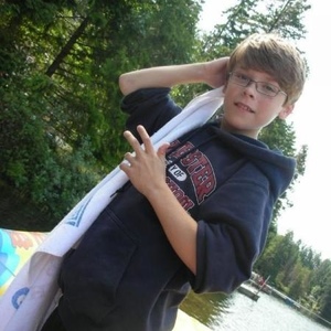 Profile Picture of Jonathan Shutt (@ownedtricks) on Myspace