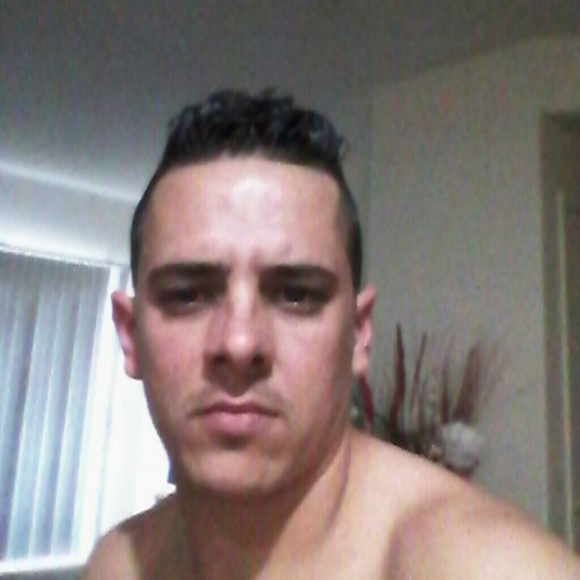 Profile Picture of Alex Aguiar roque (@alexito1987) on Poshmark