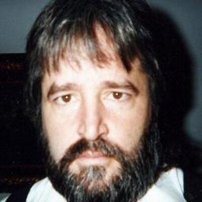 Profile Picture of Eric Hugh Carney (@EricHughCarney) on Twitter