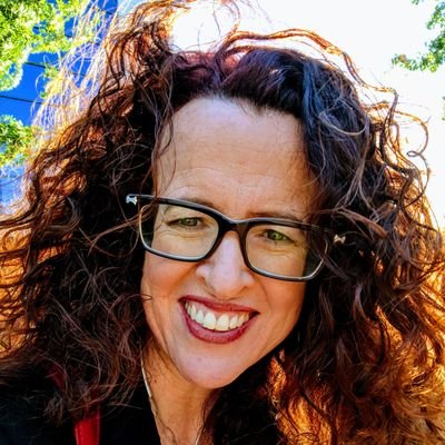 Profile Picture of Genevieve Bell (@feraldata) on Twitter