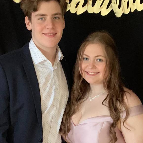 Profile Picture of Leona Gibbons (@leonagibbons) on Poshmark