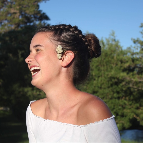 Profile Picture of Melia Swirsky (@meliasells3) on Poshmark