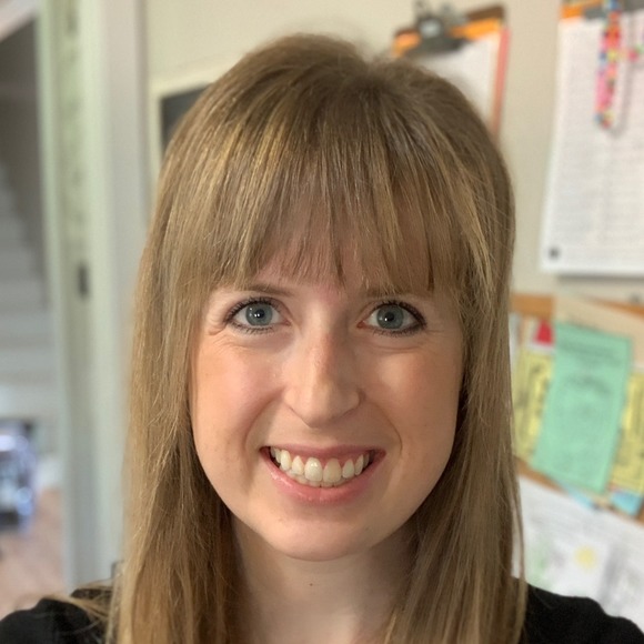 Profile Picture of Anna Philipsen (@annaphilipsen) on Poshmark