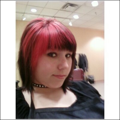 Profile Picture of shawna mouser (@miss_kittie00) on Twitter