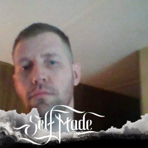 Profile Picture of Bobby Morgan (@bobby_morgan) on Poshmark