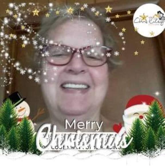 Profile Picture of Denise Limmer (@deniselimmer) on Poshmark
