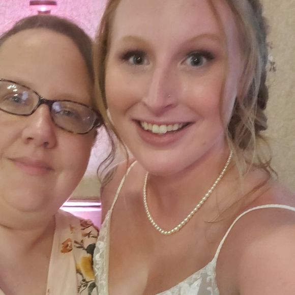 Profile Picture of Wendy Copenhefer (@frost77) on Poshmark