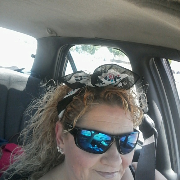 Profile Picture of Crystal Lasick (@crystalsue1969) on Poshmark