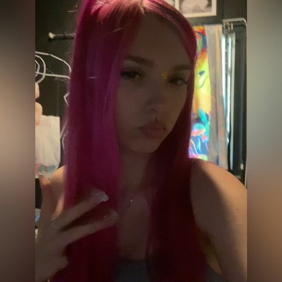Profile Picture of Bailey Calisterio (@spaceglittercat) on Poshmark