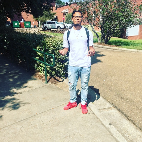 Profile Picture of Quintrell Perrilloux (@trellouttha9) on Poshmark