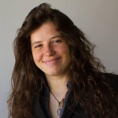 Profile Picture of Adina P (@AdinaMPopescu) on Twitter