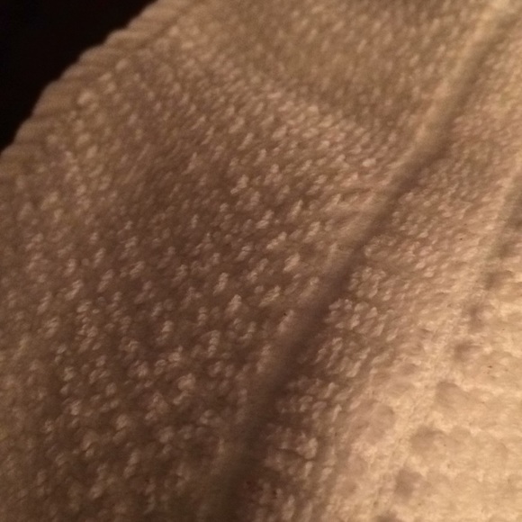 Profile Picture of April Mclucas (@mazamaza) on Poshmark