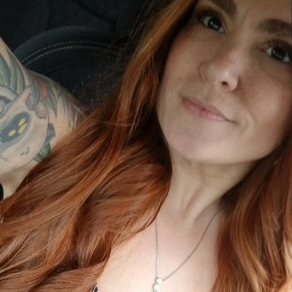 Profile Picture of Crystal Peltier-bartuck (@sweetmisery23) on Poshmark