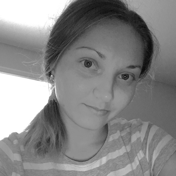 Irina Caireac - Poshmark Profile Picture of Irina Caireac (@irina2989) on Poshmark