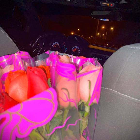 Profile Picture of Melany Gomez (@gomez_mg) on Poshmark